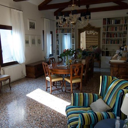 Bed and Breakfast Casa Colleoni Венеция Экстерьер фото
