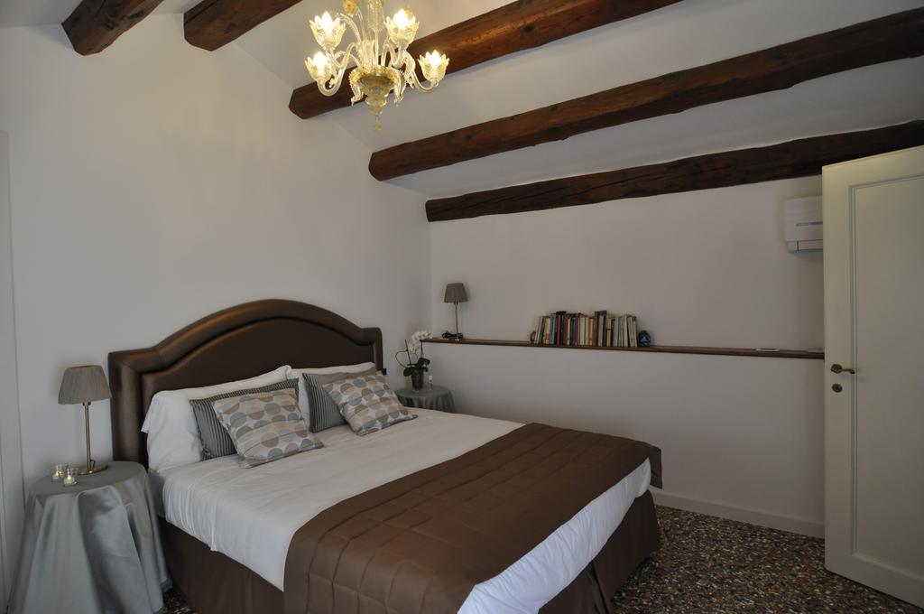 Bed and Breakfast Casa Colleoni Венеция Экстерьер фото