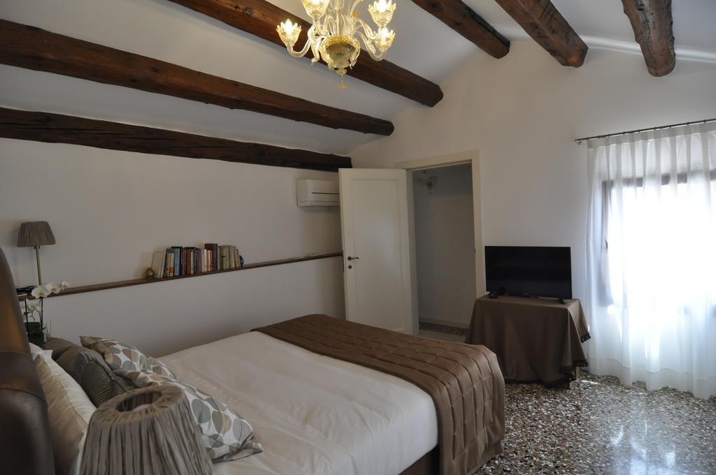 Bed and Breakfast Casa Colleoni Венеция Экстерьер фото