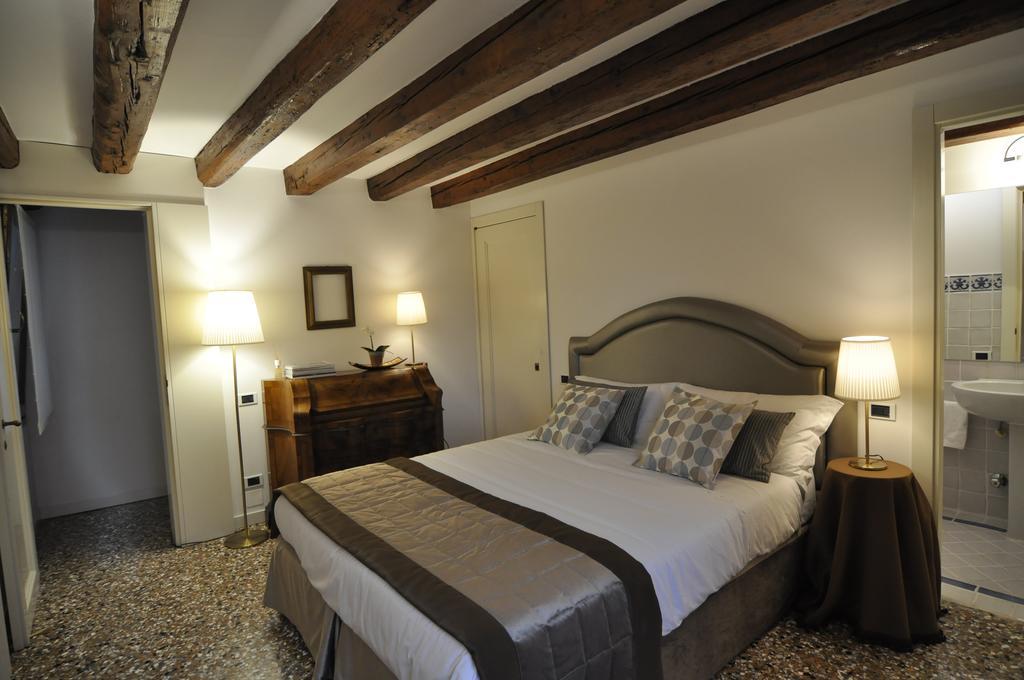 Bed and Breakfast Casa Colleoni Венеция Экстерьер фото
