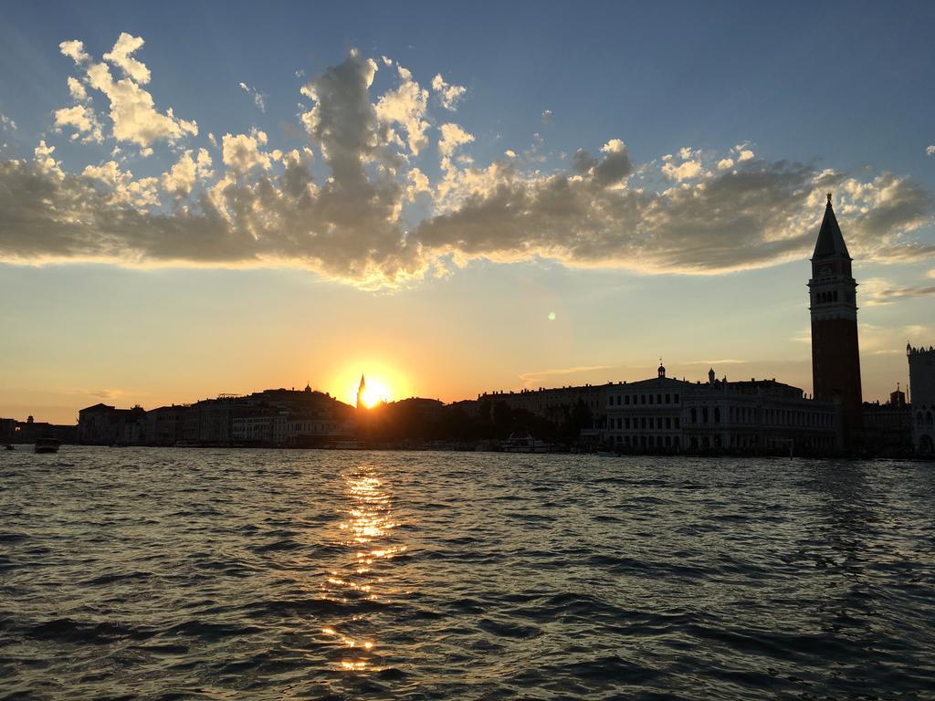 Bed and Breakfast Casa Colleoni Венеция Экстерьер фото