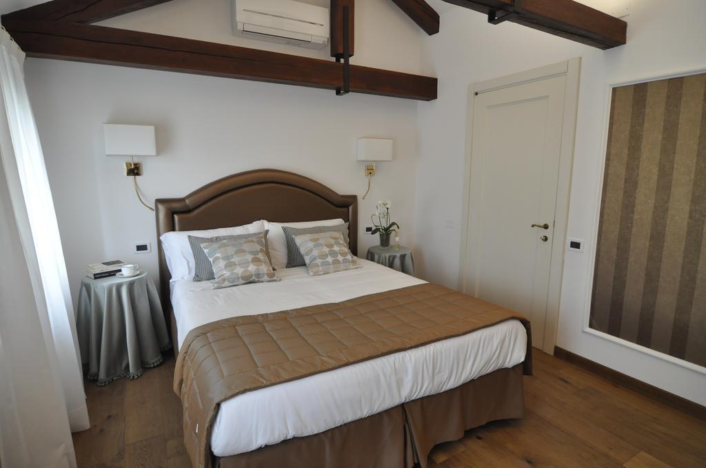 Bed and Breakfast Casa Colleoni Венеция Экстерьер фото