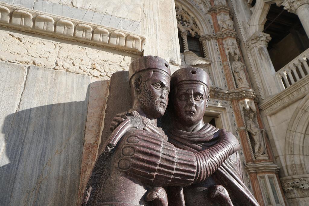 Bed and Breakfast Casa Colleoni Венеция Экстерьер фото