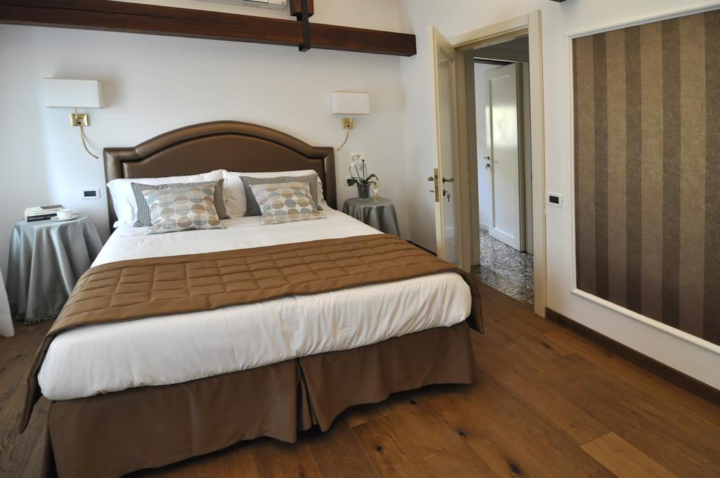 Bed and Breakfast Casa Colleoni Венеция Экстерьер фото