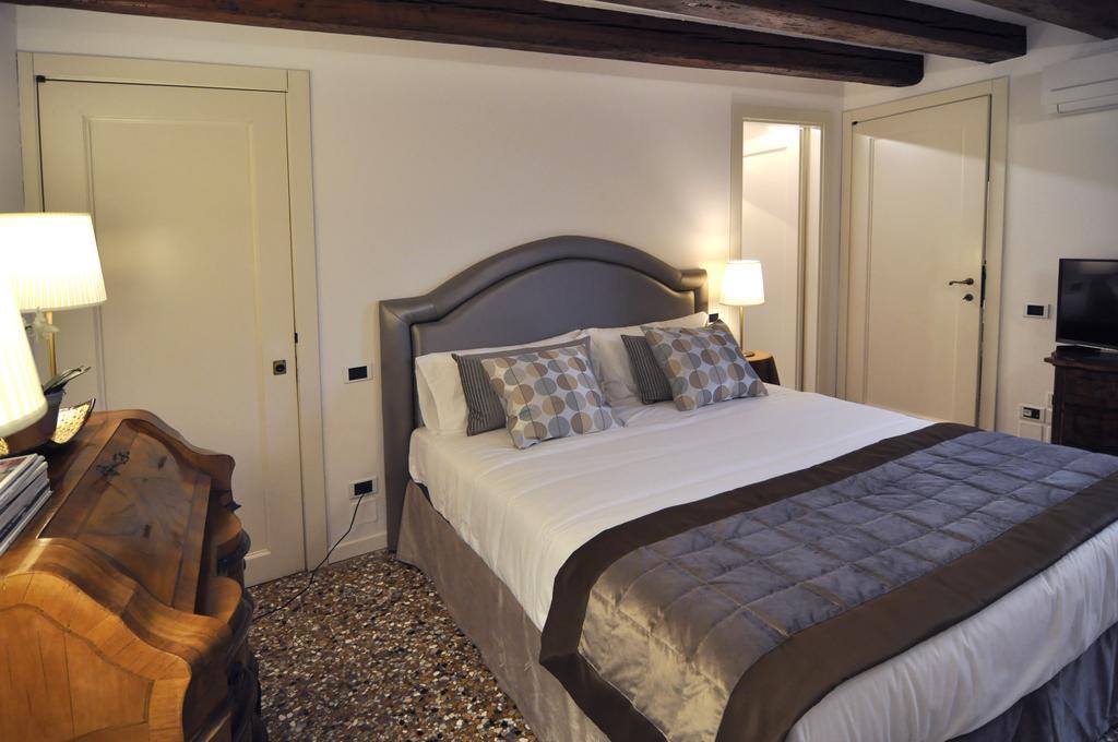 Bed and Breakfast Casa Colleoni Венеция Экстерьер фото
