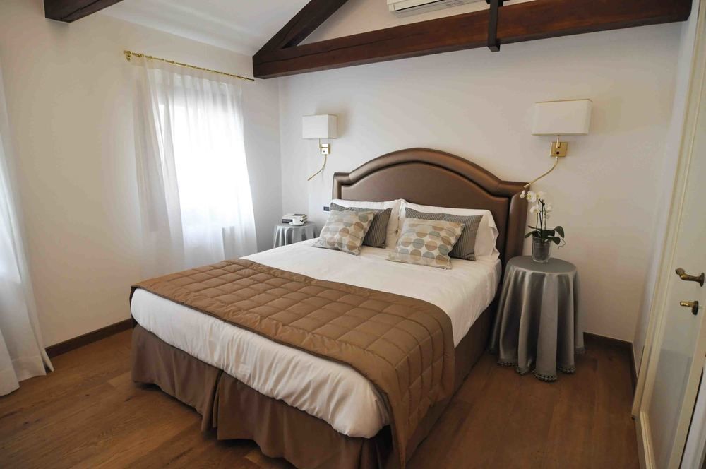 Bed and Breakfast Casa Colleoni Венеция Экстерьер фото